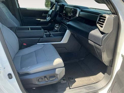 Used 2026 Toyota Tundra SR5 w/ SR5 Premium Package AWD/4WD image 15
