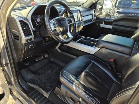 Used 2021 Ford F250 Lariat w/ Lariat Value Package image 12