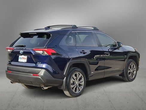 Used 2024 Toyota RAV4 XLE Premium image 8
