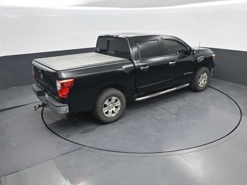 Used 2017 Nissan Titan SV AWD/4WD image 27