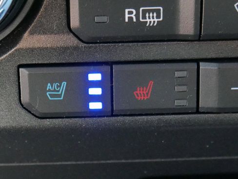 Used 2015 Ford F150 Lariat image 54