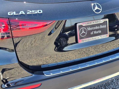 Used 2023 Mercedes-Benz GLA 250 image 12