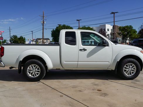 Used 2019 Nissan Frontier SV AWD/4WD image 9