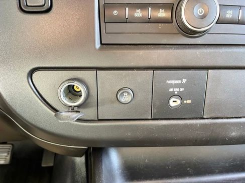 Used 2022 Chevrolet Express 2500 w/ Driver Convenience Package image 29