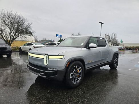 Used 2022 Rivian R1T Launch Edition image 3