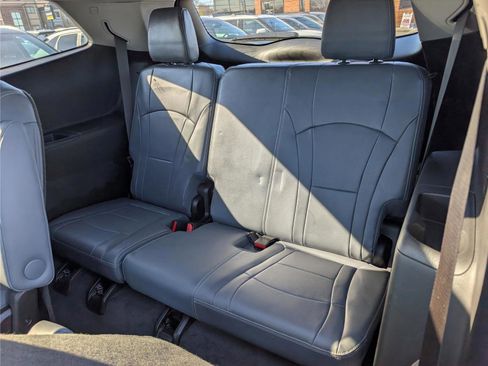 Used 2021 Buick Enclave Essence w/ Sound and Sites Package image 16