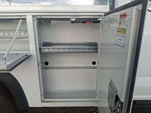 Used 2024 Ford F350 XL w/ Snow Plow Prep Package image 10