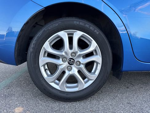 Used 2017 Toyota Yaris iA image 25