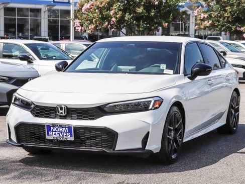 Used 2026 Honda Civic Sport image 3