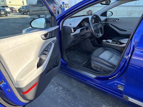 Used 2020 Hyundai Ioniq Limited image 14