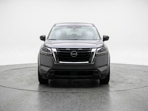 Used 2025 Nissan Pathfinder SV AWD/4WD image 2