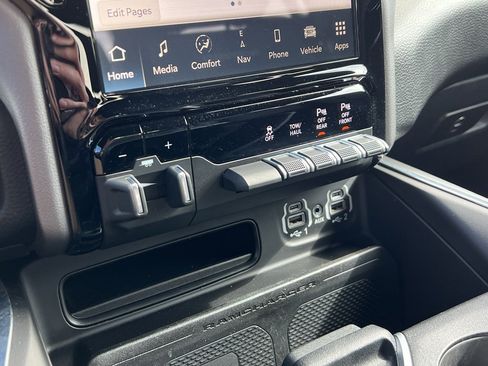 Used 2023 RAM 1500 Laramie image 27