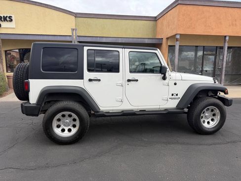 Used 2009 Jeep Wrangler Unlimited X image 11