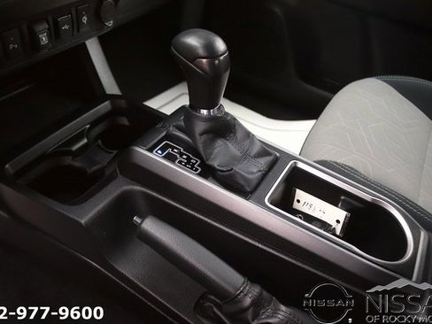 Used 2020 Toyota Tacoma TRD Sport image 20