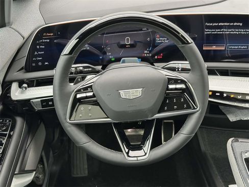 New 2025 Cadillac Optiq Sport 1 image 19