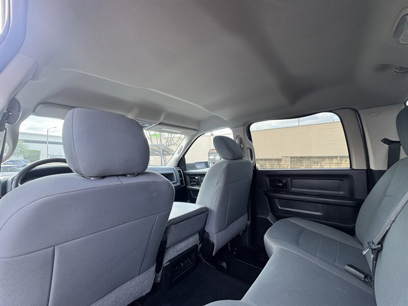 Used 2016 RAM 2500 Tradesman w/ Chrome Appearance Group AWD/4WD image 30