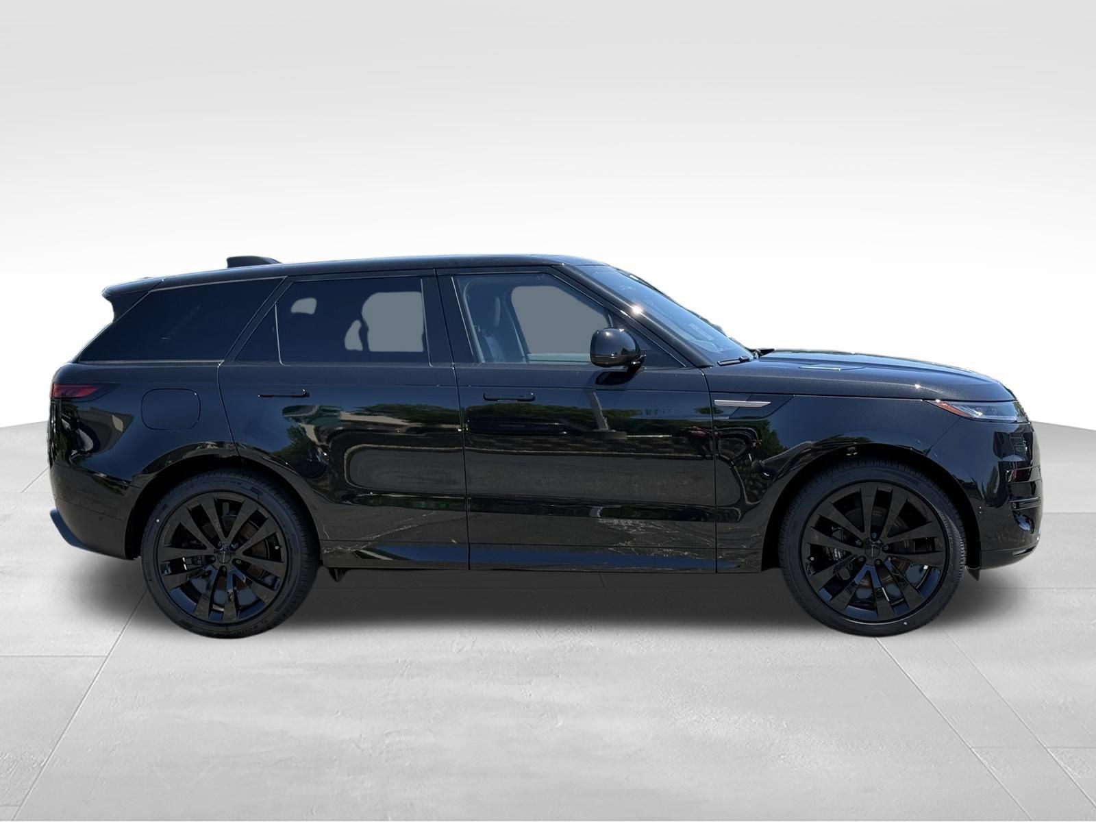 New 2026 Land Rover Range Rover Sport SE AWD/4WD image 7