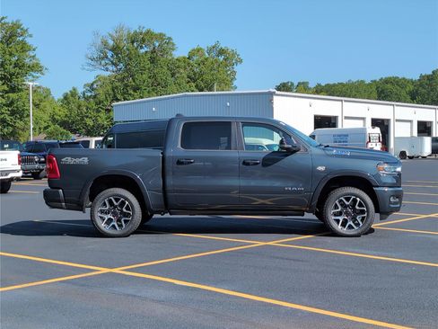New 2026 RAM 1500 Laramie AWD/4WD image 8