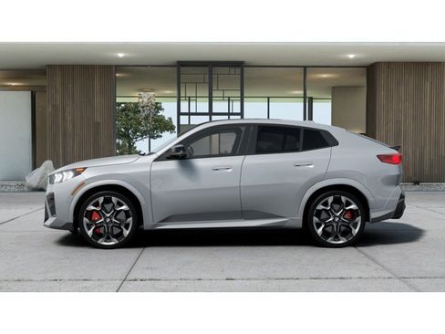 New 2026 BMW X2 M35i w/ Technology Package AWD/4WD image 4