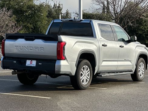 Used 2022 Toyota Tundra SR5 image 4