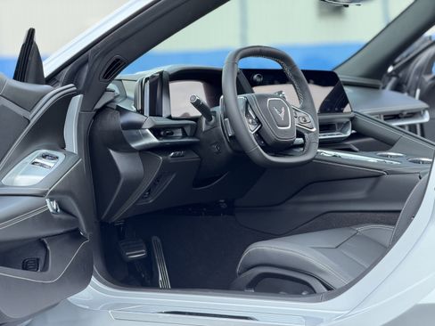 Used 2026 Chevrolet Corvette Stingray Coupe w/ Battery Protection Package image 24