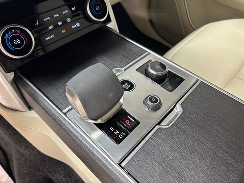 Used 2023 Land Rover Range Rover SE image 15