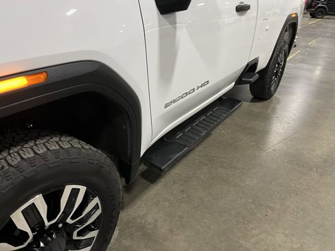 Used 2020 GMC Sierra 2500 2WD Regular Cab w/ Convenience Package image 9