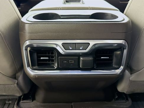 Used 2020 GMC Sierra 1500 SLT RWD image 23