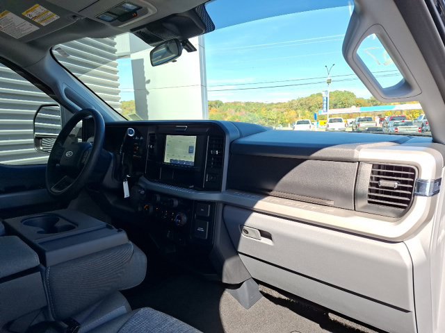Used 2025 Ford F250 XLT AWD/4WD image 33