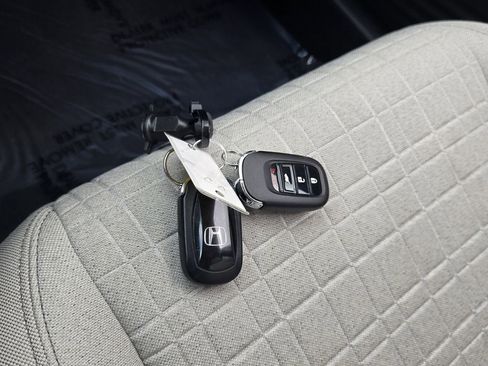 Certified 2023 Honda HR-V LX image 19