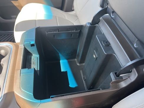 Used 2021 Chevrolet Silverado 1500 LTZ w/ LTZ Premium Package image 33