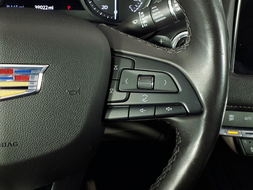 Used 2019 Cadillac XT4 Premium Luxury AWD/4WD image 20