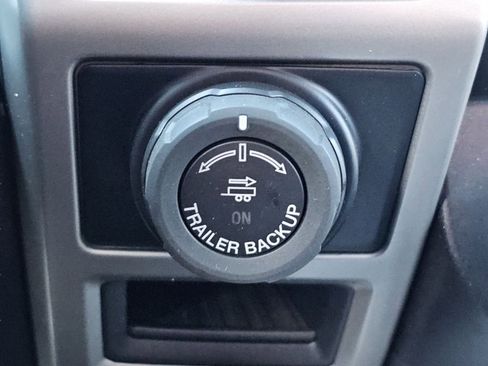 Used 2019 Ford F150 Lariat w/ Equipment Group 502A Luxury image 9