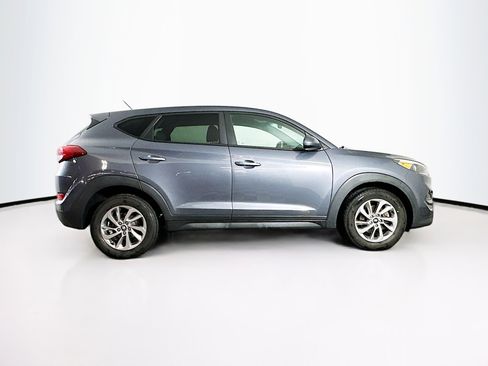 Used 2018 Hyundai Tucson SE image 10