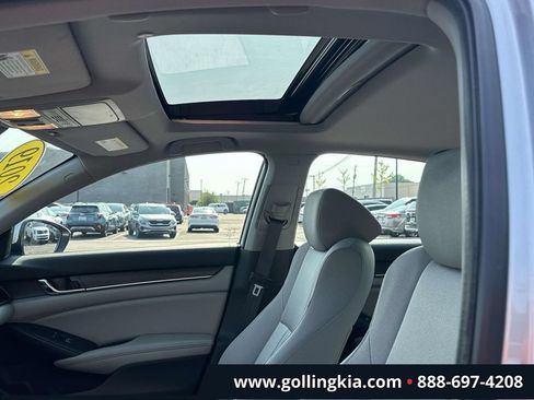 Used 2019 Honda Accord EX image 18