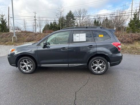 Used 2016 Subaru Forester 2.5i Touring w/ Eyesight & Navigation System image 12