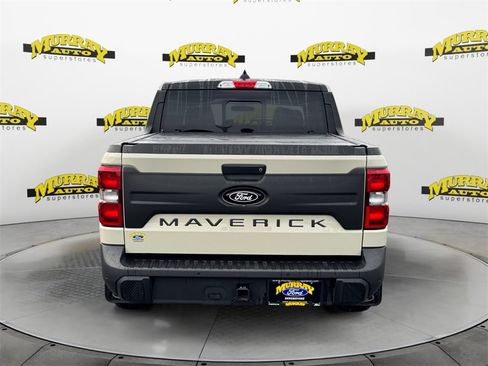 Used 2025 Ford Maverick Lariat w/ Black Appearance Package image 4