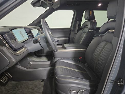 Used 2024 Rivian R1S Adventure image 20