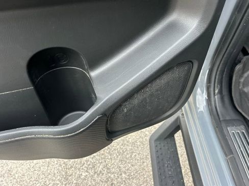 Used 2023 Nissan Frontier PRO-4X w/ Technology Package image 45