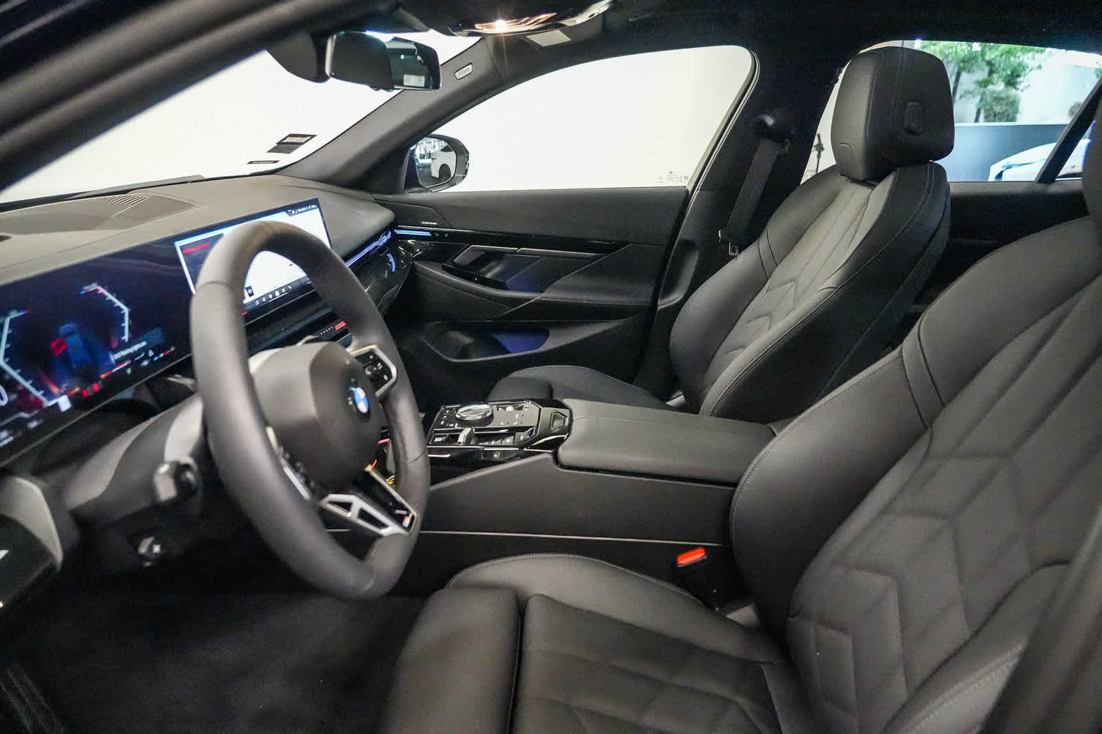 Used 2026 BMW 530i w/ M Sport Package RWD image 18