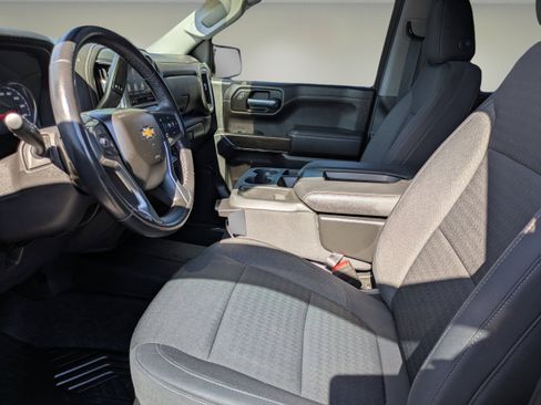 Used 2021 Chevrolet Silverado 1500 LT AWD/4WD image 18