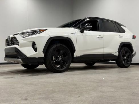 Used 2020 Toyota RAV4 XSE w/ XSE Grade Weather Package AWD/4WD image 5