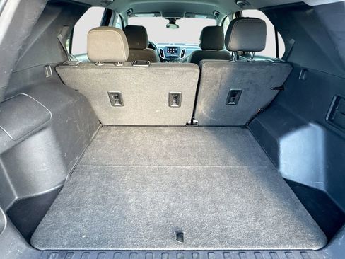 Used 2023 Chevrolet Equinox LT image 23