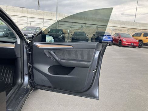 Used 2023 Tesla Model Y Performance AWD/4WD image 20