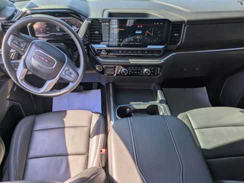Used 2025 GMC Sierra 2500 SLT w/ SLT Convenience Package image 17