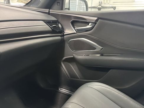 Used 2026 Acura RDX SH-AWD image 18