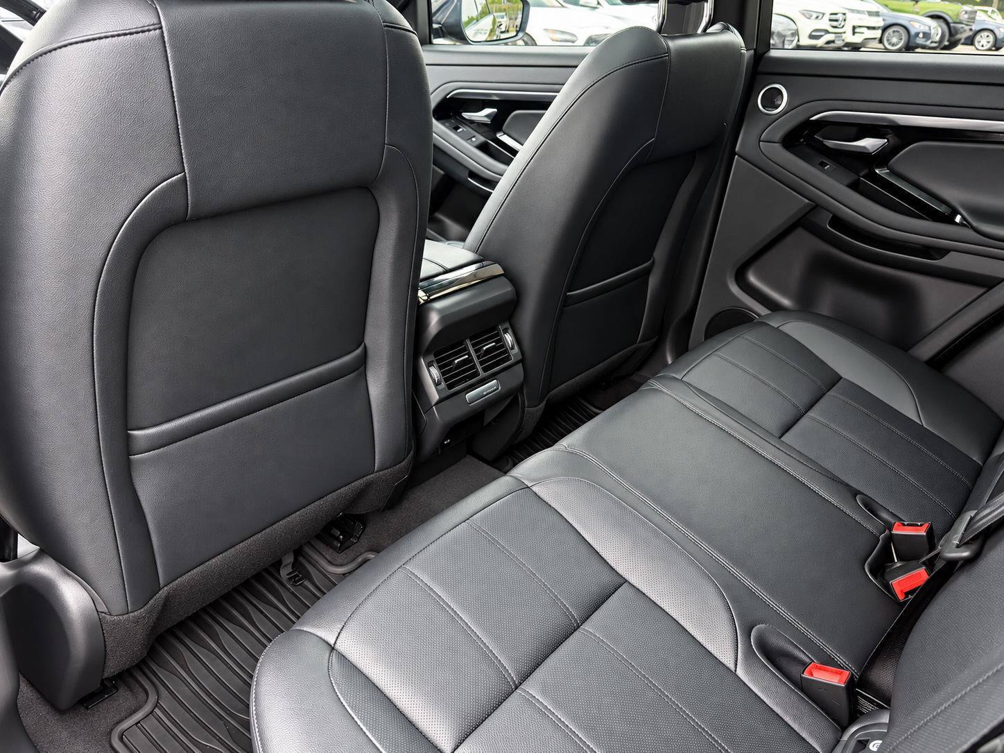 Used 2022 Land Rover Range Rover Evoque R-Dynamic S AWD/4WD image 30