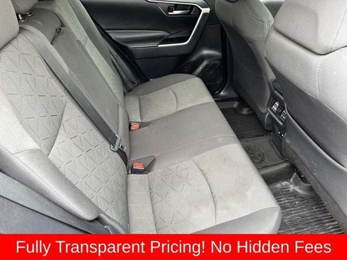 Used 2021 Toyota RAV4 XLE AWD/4WD image 20