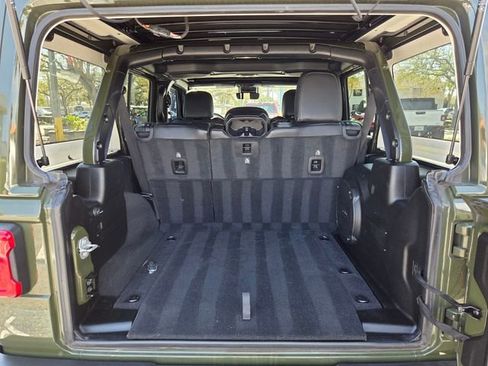 Used 2023 Jeep Wrangler Altitude image 9