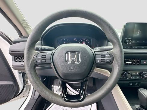 Certified 2023 Honda Accord EX image 13